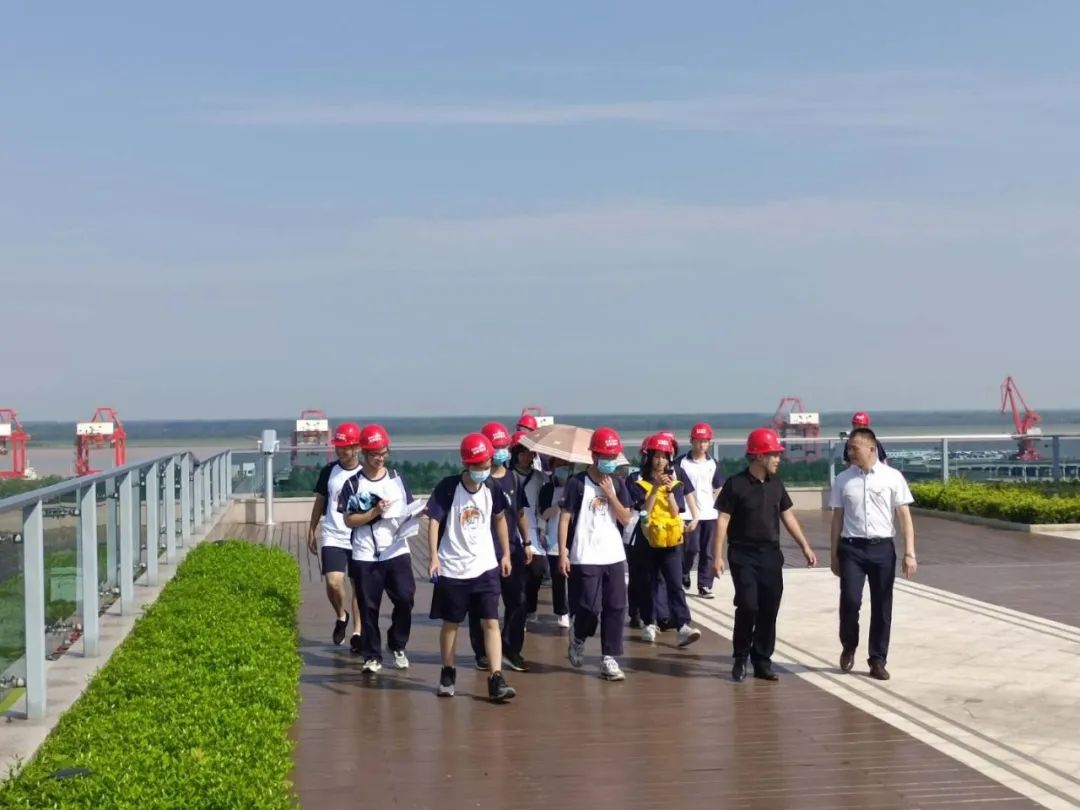 系列報道四|郡園學(xué)子研究通向物阜民康之路