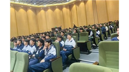 追光而遇，沐光而行|高二年級十月聯(lián)考表彰大會